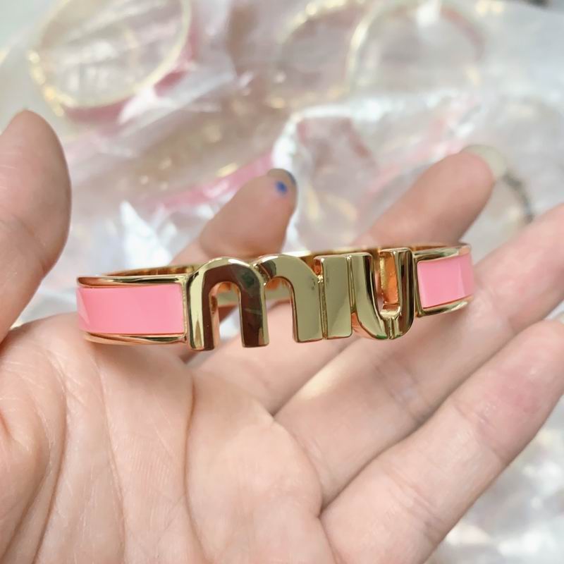 MiuMiu Bracelet 11lyr2